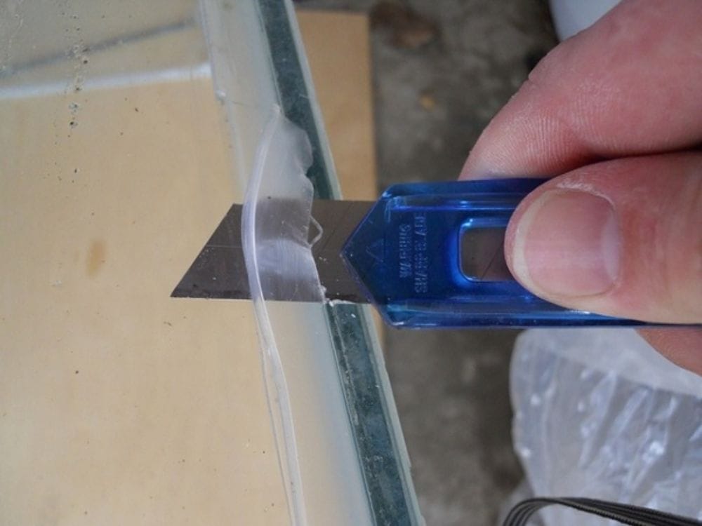 Cach Su Dung Keo Silicon 3