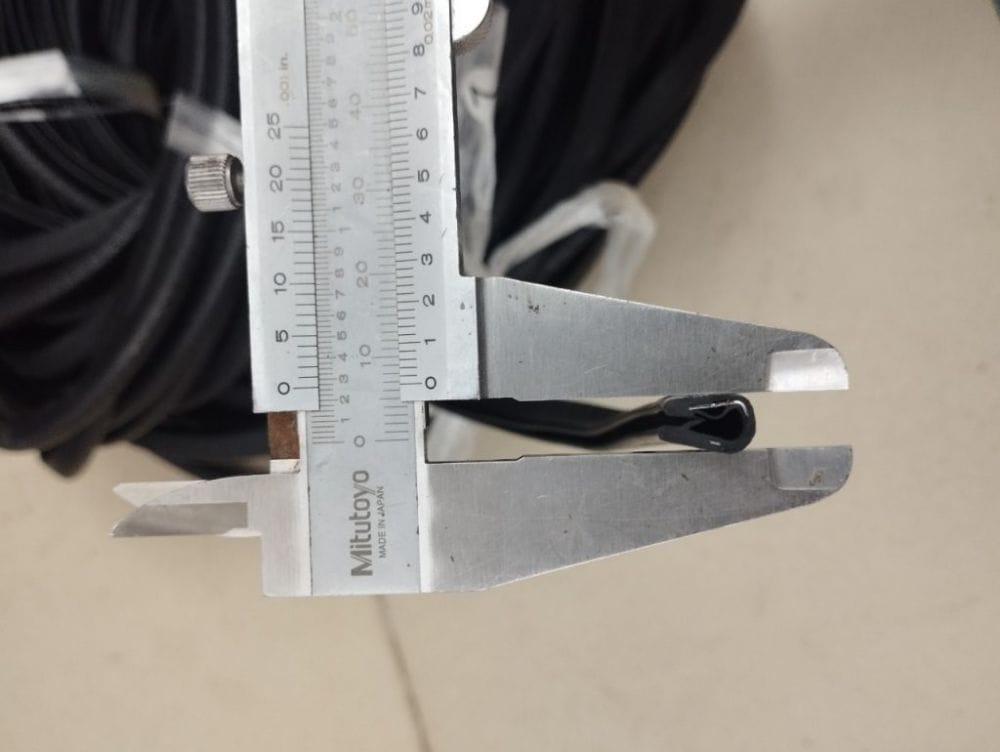 Ron cửa thoát hiểm chống cháy an toàn đạt chuẩn 4 ron cua thoat hiem 4